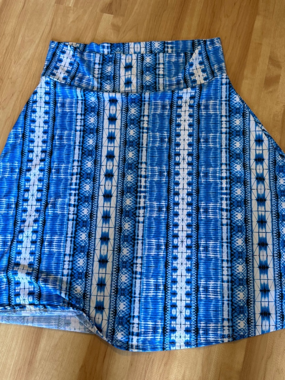 LuLaRoe Azure Skirt 2XL